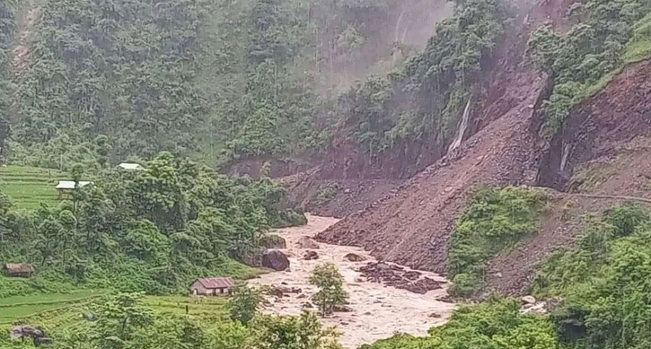 मकवानपुर पहिरोः बेपत्ता पाँचमध्ये दुई जना मृत भेटिए